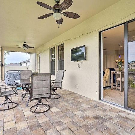 Canalfront Cape Coral Home With Private Hot Tub! Exterior photo